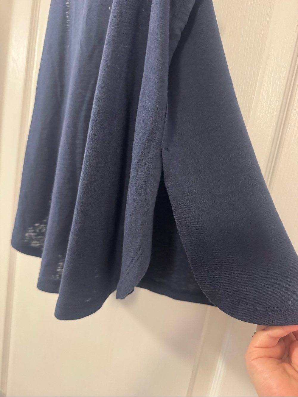 Athleta Navy Blue Scoop Neck Performance Tank - Picture 4 of 7